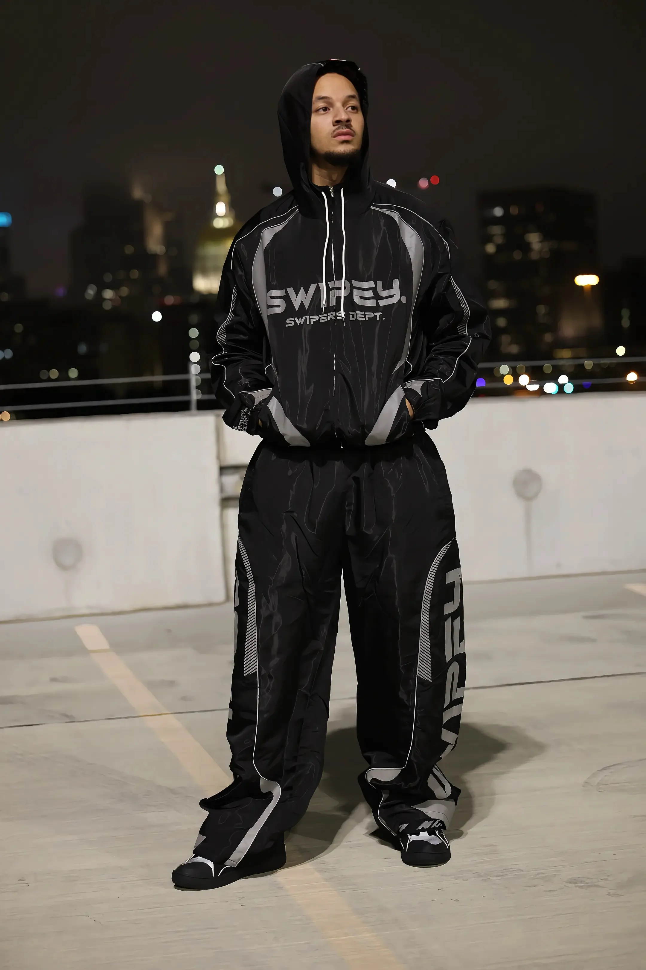 Black V2 Windbreaker - Image 6