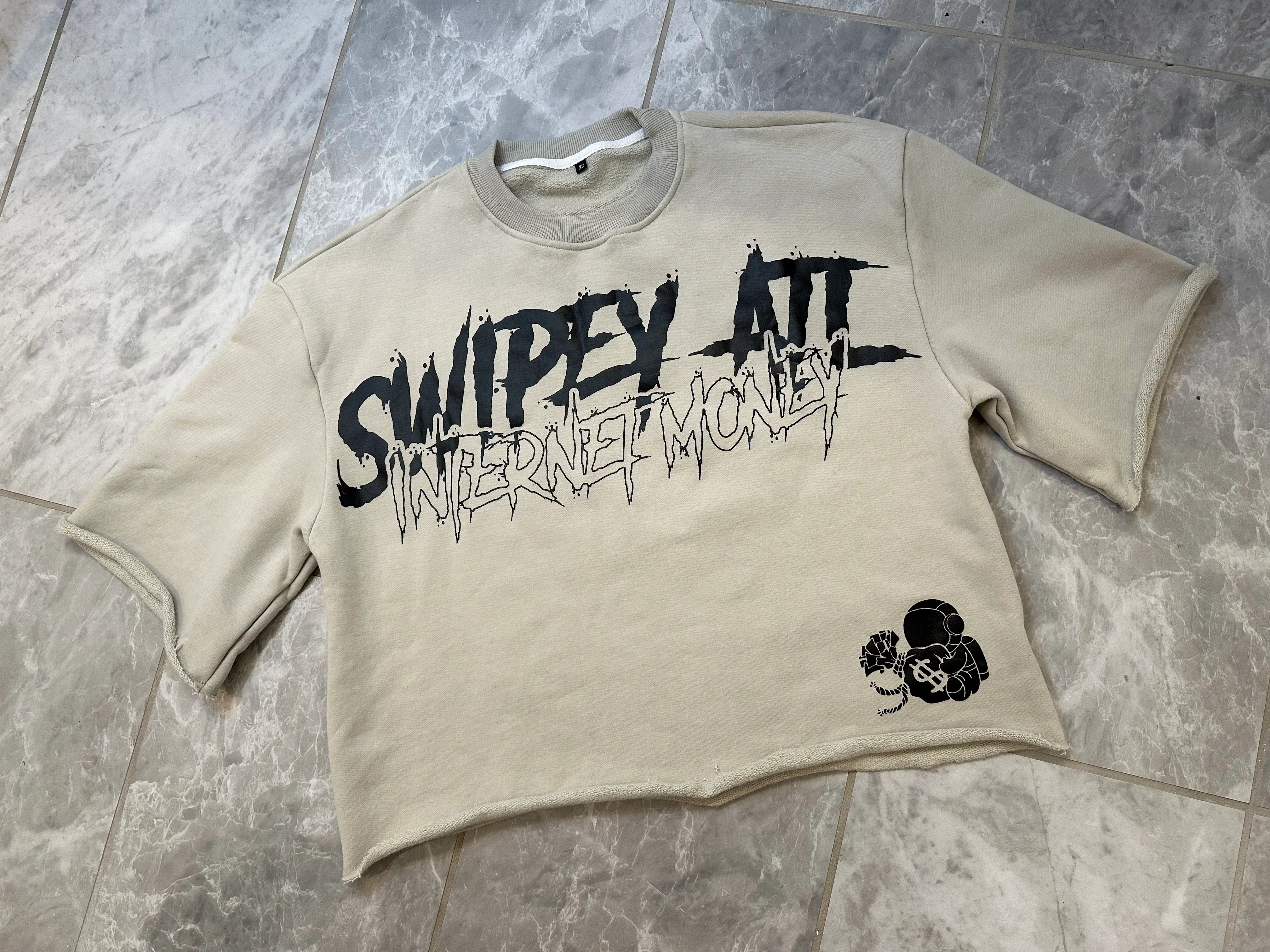 Space Gray Internet Money Cropped Tee - Image 8