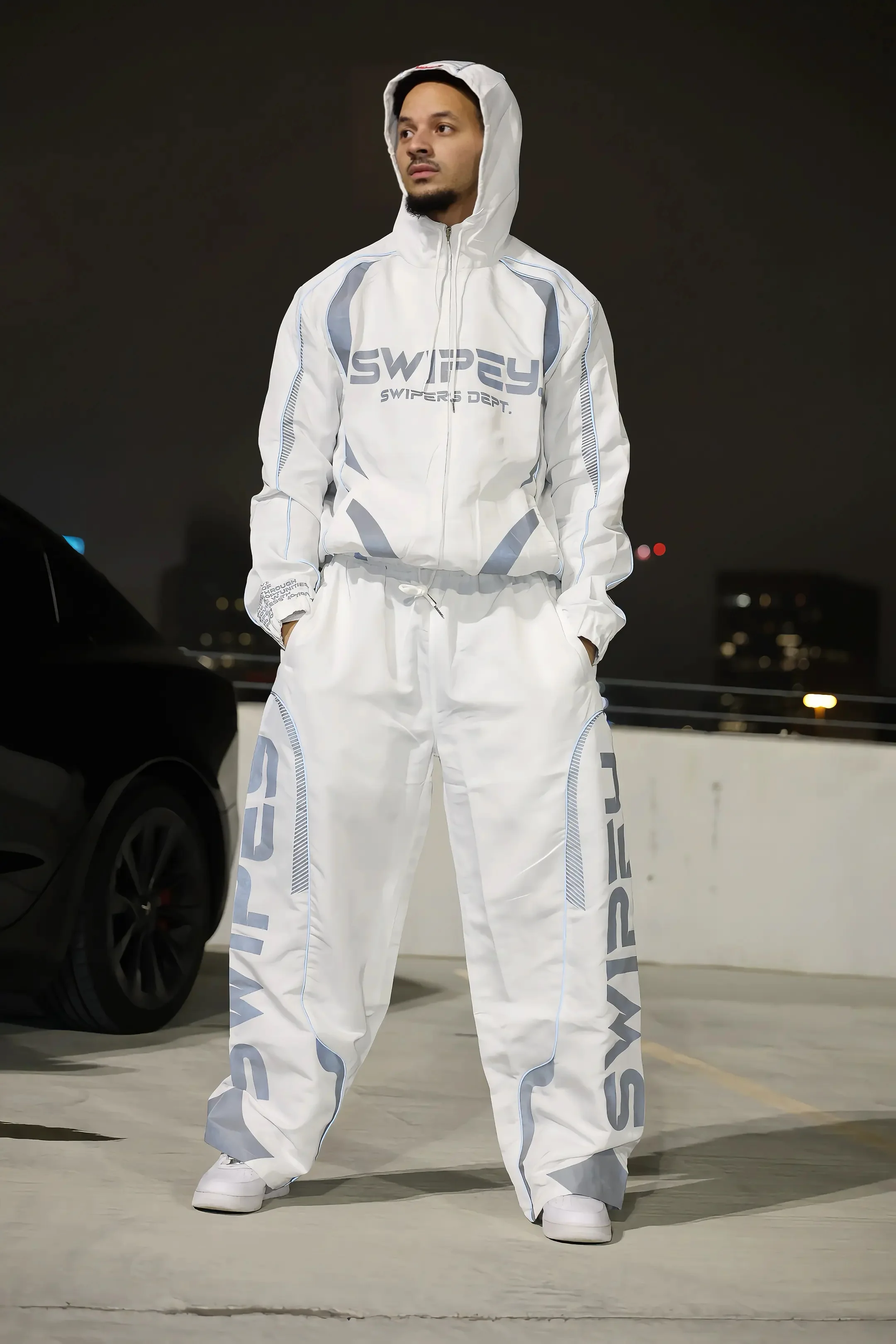 White V2 Windbreaker - Image 5