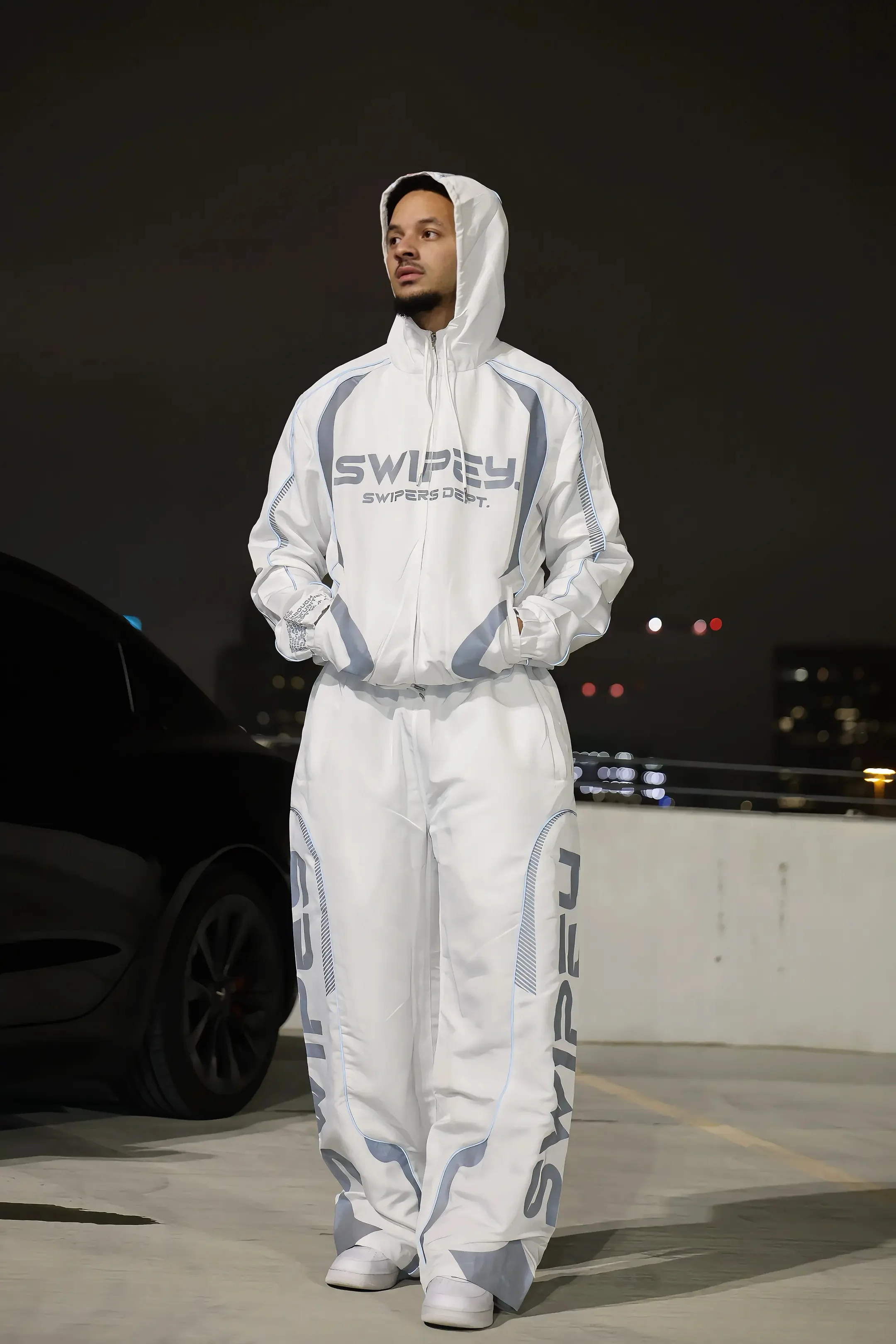 White V2 Windbreaker - Image 6