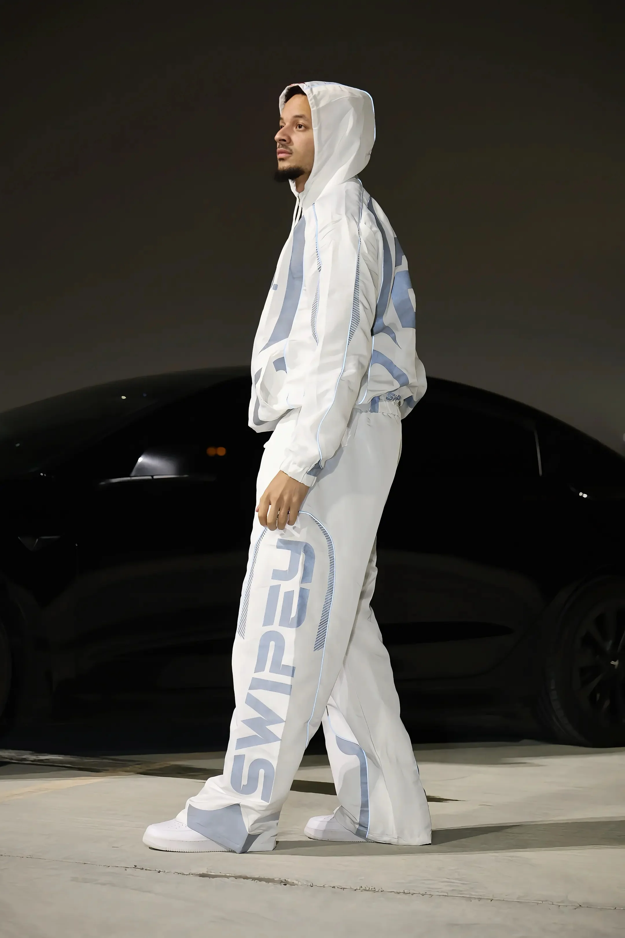 White V2 Windbreaker - Image 7